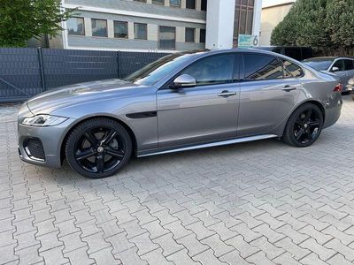 Usata Jaguar XF 300 CV (220 kW) 2023 Grigio Berlina