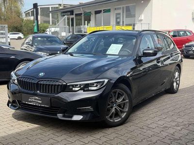 Gebraucht BMW 330 Sport Line 286 PS (210 kW) 2020 Saphirschwarz Kombi