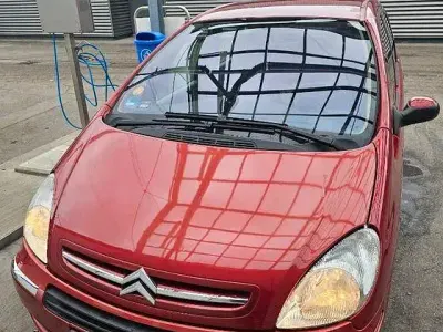 Brugt Citroën Xsara Picasso Exclusive 109 HK (80 kW) 2006 Rød MPV