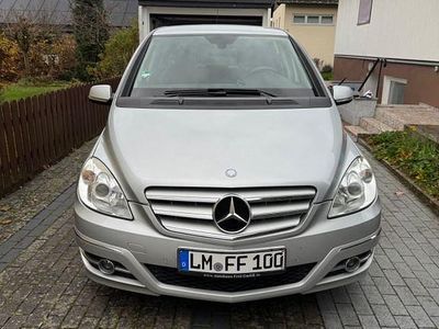 Mercedes B180