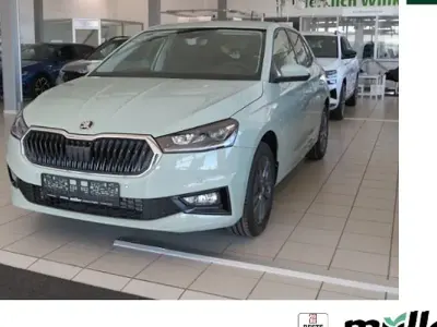 Neu Skoda Fabia 95 PS (69 kW) 2026 Rot Kleinwagen