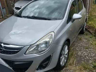 Gebraucht Opel Corsa S 69 PS (50 kW) 2012 Silber Kleinwagen