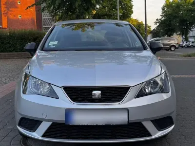 Gebraucht Seat Ibiza 69 PS (50 kW) 2012 Silber Kleinwagen