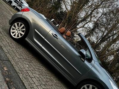 Gebraucht Peugeot 207 CC Platinum 120 PS (88 kW) 2008 Silber Cabrio