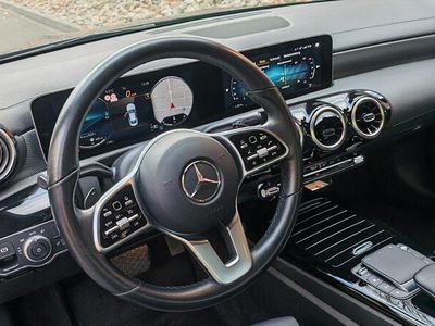 Mercedes CLA200