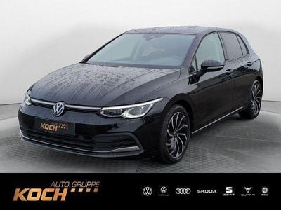 Gebraucht VW Golf VIII Active 150 PS (110 kW) 2022 Deep black perleffekt Limousine