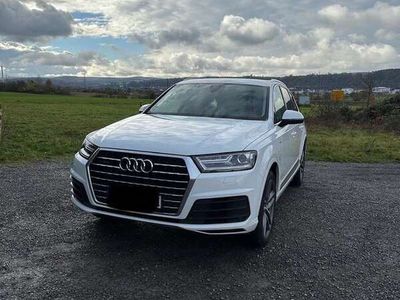 gebraucht Audi Q7 50 TDI S Line Quattro Carrara Weiß (7 Sitzer)