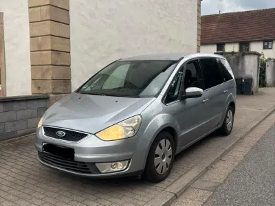 Używany Ford Galaxy Ghia 140 KM (102 kW) 2008 Srebrny Minivan