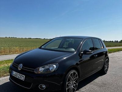 Gebraucht VW Golf VII Style 105 PS (77 kW) 2012 Schwarz Limousine