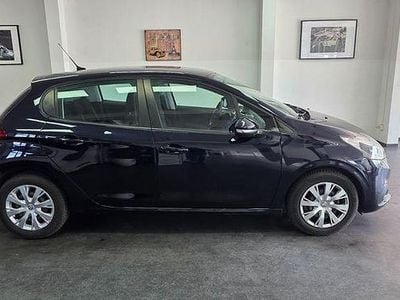Gebraucht Peugeot 208 Active 82 PS (60 kW) 2019 Other Kleinwagen