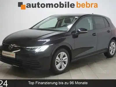 Gebraucht VW Golf VIII Life 150 PS (110 kW) 2023 Schwarz Limousine