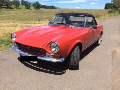 Fiat 124 Spider