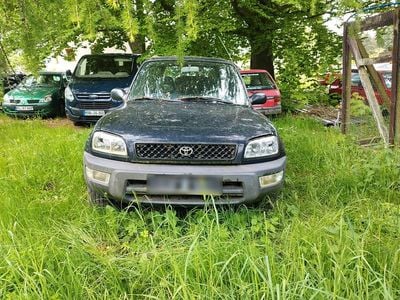 Second-hand Toyota RAV4 110 CP (80 kW) 1996 Negru SUV