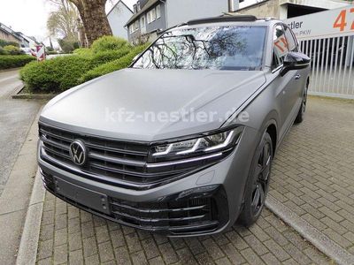 Usata VW Touareg R 462 CV (339 kW) 2023 Grigio SUV