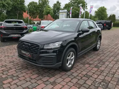 Używany Audi Q2 Basis 150 KM (110 kW) 2017 Czarny SUV