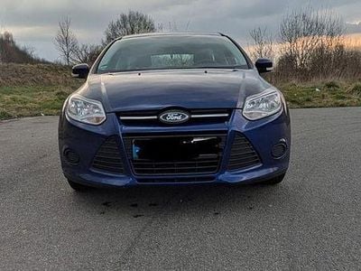 Gebraucht Ford Focus Champions Edition 95 PS (69 kW) 2014 Blau Kombi