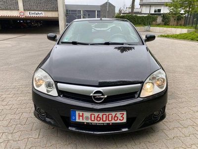 Gebraucht Opel Tigra 90 PS (66 kW) 2009 Schwarz Cabrio