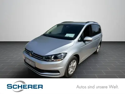 Gebraucht VW Touran Comfortline 150 PS (110 kW) 2023 Reflexsilber metallic (metallic) Van / Kleinbus