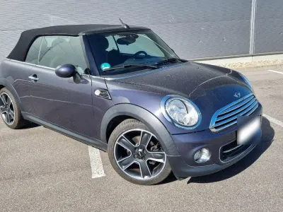 Usata Mini Cooper Cabriolet 122 CV (89 kW) 2012 Viola Cabrio