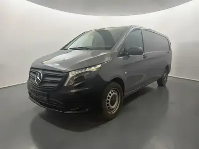 Używany Mercedes Vito 190 KM (139 kW) 2023 Szary Van