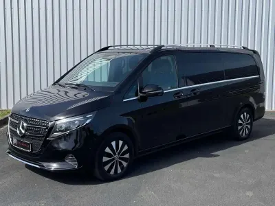 Usata Mercedes V300 Avantgarde 237 CV (174 kW) 2025 Nero Monovolume