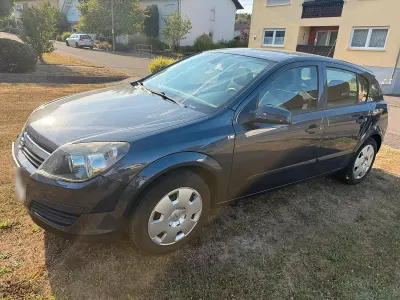 Gebraucht Opel Astra 140 PS (102 kW) 2006 Blau Limousine