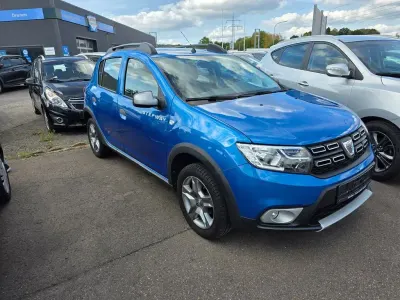 Gebraucht Dacia Sandero Anniversary 90 PS (66 kW) 2019 Blau Limousine
