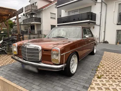 Gebraucht Mercedes 230 120 PS (88 kW) 1973 Braun Limousine