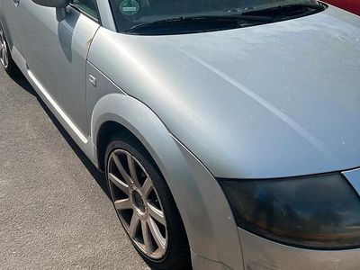 Second-hand Audi TT 180 CP (132 kW) 2002 Argintiu Coupe