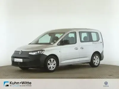 Gebraucht VW Caddy Basis 122 PS (89 kW) 2023 Silber Van / Kleinbus