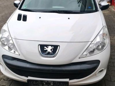 gebraucht Peugeot 206+ 206+ Benzin 1.300€ Fest Preis