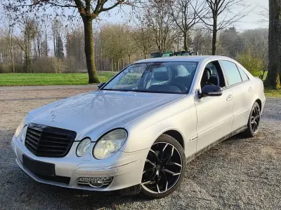 Gebraucht Mercedes E280 Avantgarde 231 PS (169 kW) 2006 Grau Limousine