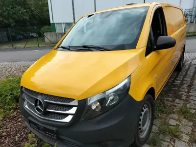 Gebraucht Mercedes Vito 136 PS (100 kW) 2018 Gelb Van