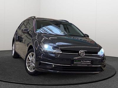 Gebraucht VW Golf VII Comfortline 150 PS (110 kW) 2020 Grau Kombi