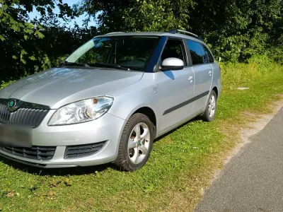 Gebraucht Skoda Fabia Family 85 PS (62 kW) 2011 Silber Kombi