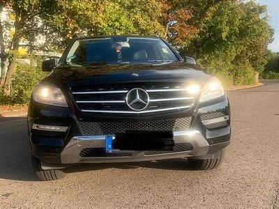 Gebraucht Mercedes ML350 258 PS (189 kW) 2012 Schwarz SUV