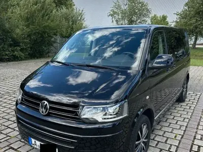 Gebraucht VW Multivan Highline 179 PS (131 kW) 2015 Schwarz Van / Kleinbus