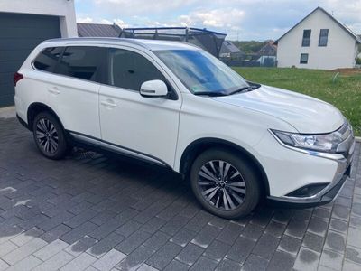 gebraucht Mitsubishi Outlander 2.0 MIVEC Active ClearTec 2WD CVT ...