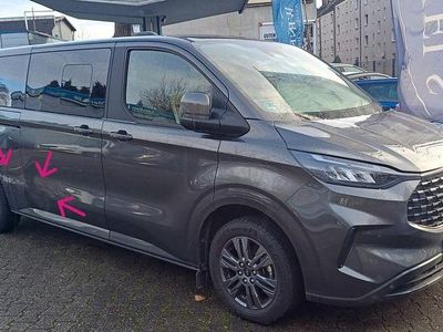 Gebraucht Ford Tourneo Titanium 136 PS (100 kW) 2025 Grau Van / Kleinbus