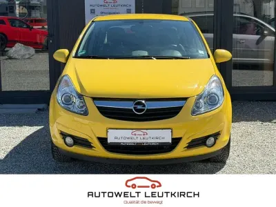 Brugt Opel Corsa Innovation 90 HK (66 kW) 2009 Gul Hatchback