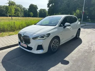 Gebraucht BMW 220 Active Tourer M Sport 156 PS (114 kW) 2023 Weiß Van / Kleinbus