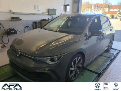 Gebraucht VW Golf VIII R-line 150 PS (110 kW) 2024 Grau Limousine