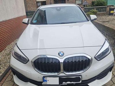 Gebraucht BMW 118 Advantage 136 PS (100 kW) 2022 Weiß Kleinwagen