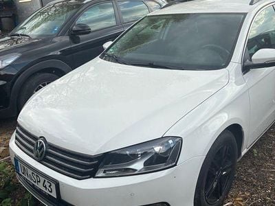 Second-hand VW Passat Comfortline 140 CP (102 kW) 2014 Alb Break
