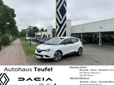 Gebraucht Renault Scenic E-Tech Zen 140 PS (102 kW) 2021 Weiß Van / Kleinbus