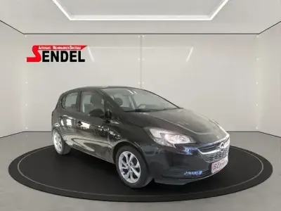 Używany Opel Corsa Active 101 KM (74 kW) 2017 Czarny Sedan/Limuzyna