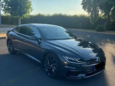 Gebraucht VW Arteon R-line 190 PS (139 kW) 2019 Grau Kleinwagen
