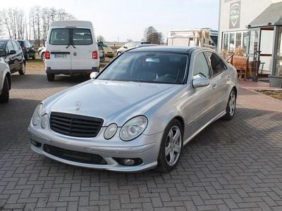 Gebraucht Mercedes E500 Avantgarde 306 PS (225 kW) 2003 Silber Limousine