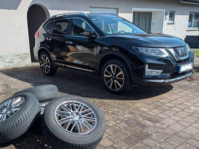 Gebraucht Nissan X-Trail Tekna 177 PS (130 kW) 2017 Schwarz SUV
