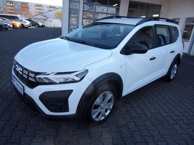Gebraucht Dacia Jogger Essentiel 101 PS (74 kW) 2024 Weiß Van / Kleinbus
